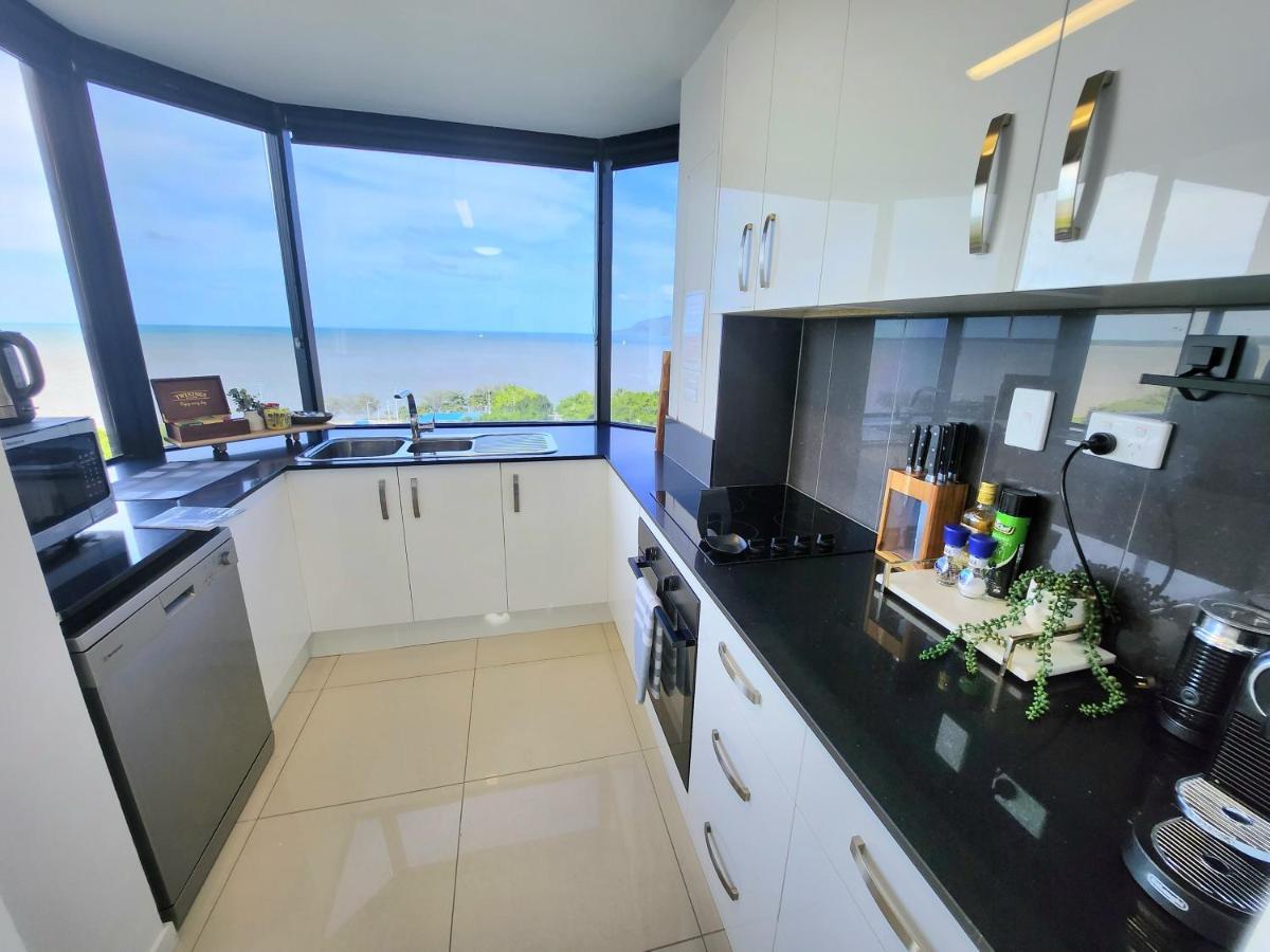 Cairns Luxury Seaview Apartment Exterior foto