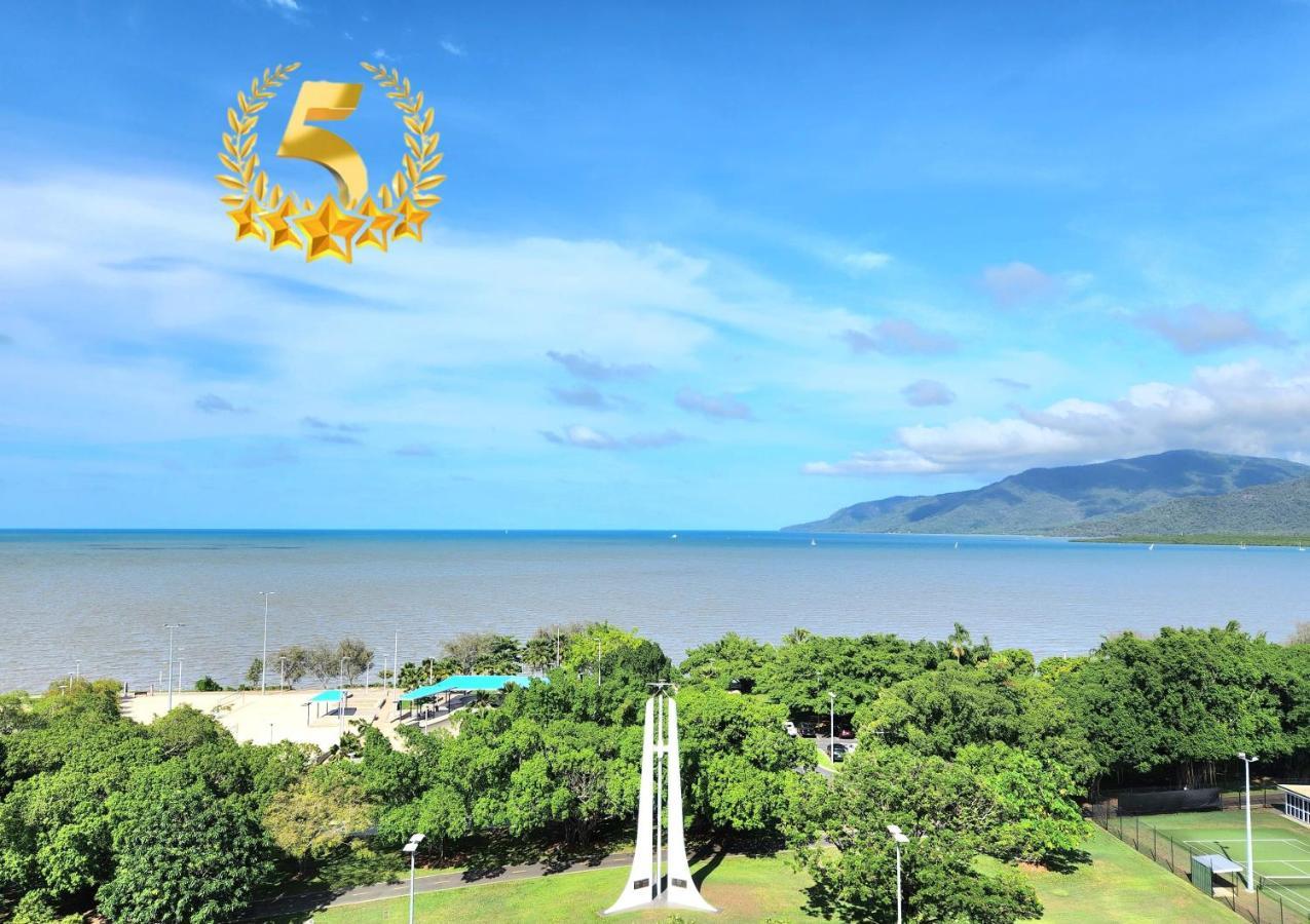 Cairns Luxury Seaview Apartment Exterior foto